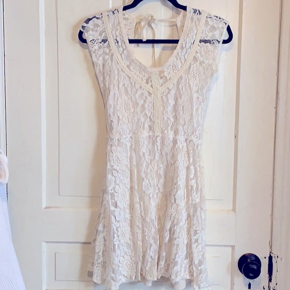 Lace Minidress - White lace with cream accents - Picture 1 of 4